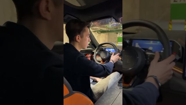 Как настроить зеркала на Zeekr 001⚡️🔥⚡️ #lixiang #lotus #tesla #zeekr #hiphiz #reels #moscow смотреть онлайн