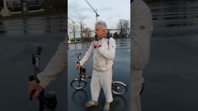 Валерий Нелицкий оригинальный поэт 2020 года.на ВДНХ с любимым Бромчиком! смотреть онлайн