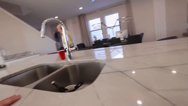 MR MEAT is the LAVA MONSTER In Real Life (FUNhouse Family) смотреть онлайн