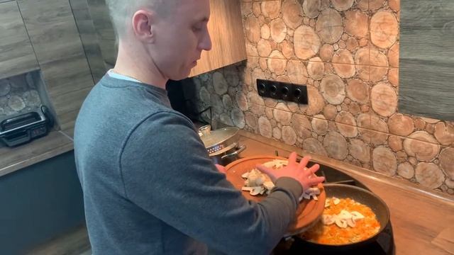 Суп из куриных желудков и брынзы смотреть онлайн