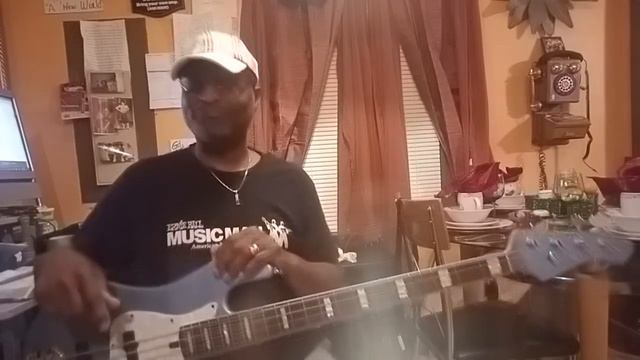 I have fat fingers,what should I do?..hummm смотреть онлайн