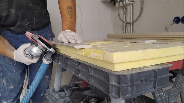 Ремонт в ванной. Укладка керамогранита 60/60 на стены. Укладка керамогранита ГРАНИТЕЯ. смотреть онлайн