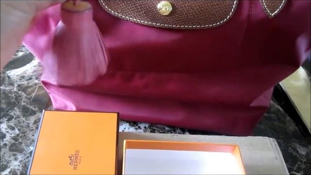 Hermes Swift Leather Carmen Key Ring in Fuchsia/Orange Reveal смотреть онлайн