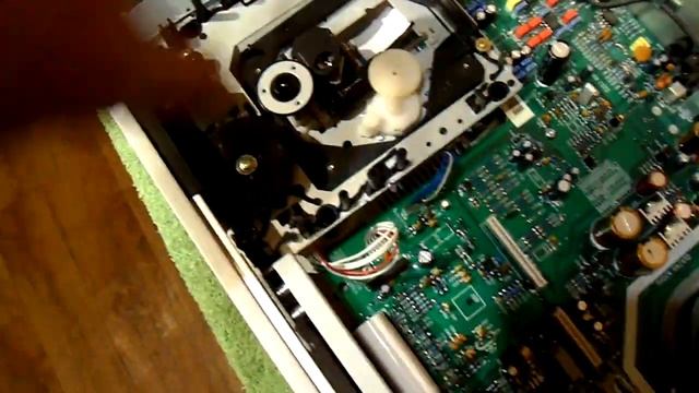 ARCAM CD73 (kss-213c). Обзор, диагностика, ремонт. Замена оптической головки CD проигрывателя. смотреть онлайн