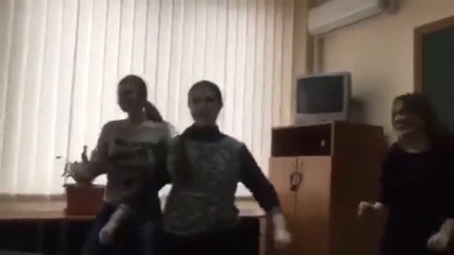 Пятница, НАУ, после дня студента смотреть онлайн