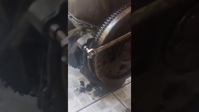 flywheel removal Mitsubishi pajero смотреть онлайн
