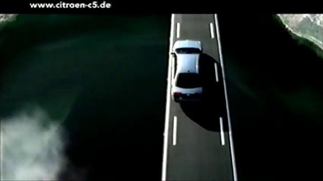 Citroën C5 Werbung 2005 Spurassistent смотреть онлайн