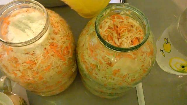 Капуста 2 Рецепта Маринованная и Квашенная на зиму.Рецепт капусты квашеной и маринованой смотреть онлайн