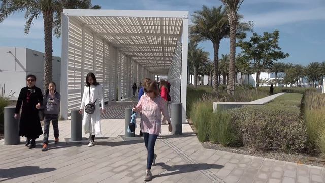 Abu Dhabi. Oil-Rich Capital of the UAE смотреть онлайн