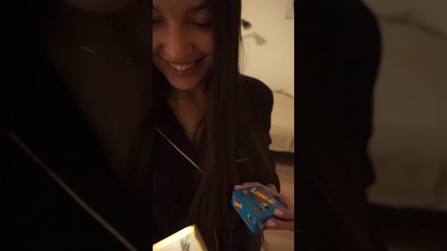 PROSTO DERKO - ЖИЗНЬ. РЕШИЛ ПОРАДОВАТЬ СВОЮ ДЕВУШКУ НАБОРОМ СЛАДОСТЕЙ LOVE IS... смотреть онлайн