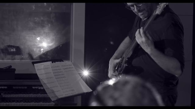 60 MILES: Tu Dis Ça смотреть онлайн