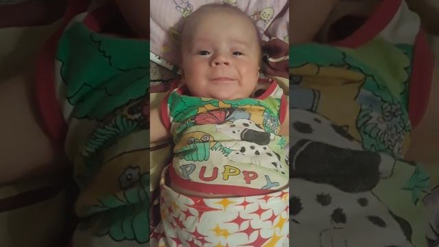 Малыш говорит "Ага!" смотреть онлайн