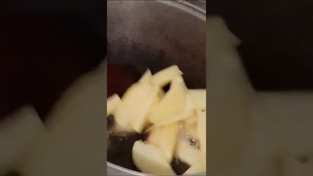 #Shorts Тушеная капуста с картошкой: как приготовить тушеную капусту смотреть онлайн