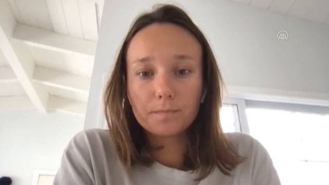Ukrayna asıllı milli yüzücü Viktoria Zeynep Güneş'in savaş üzüntüsü смотреть онлайн