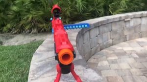 НЕВЕРОЯТНОЕ ИГРУШЕЧНОЕ ОРУЖИЕ, КОТОРОЕ ВАМ СТОИТ УВИДЕТЬ.mp4