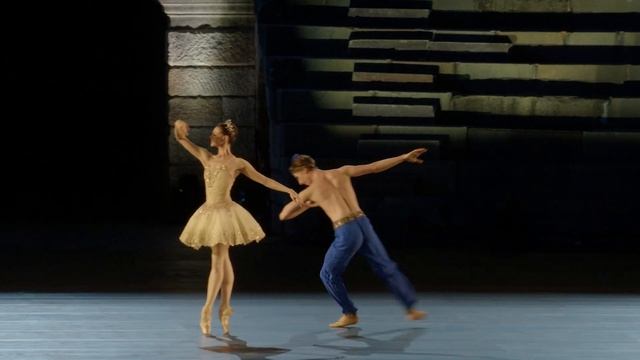 Roberto Bolle and Friends - Arena di Verona смотреть онлайн