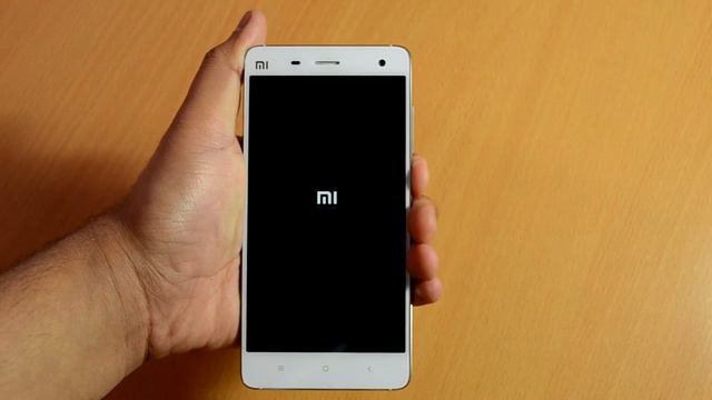 Xiaomi Mi4 Unboxing Indian Retail Unit | Hands On смотреть онлайн