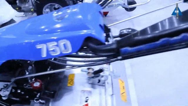 УНИКАЛЬНЫЙ мотоблок из Италии - с мотоблоком МОТОР СИЧ даже не сравниваем! смотреть онлайн