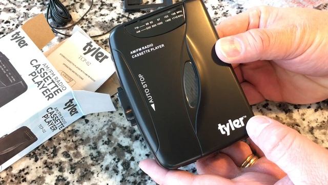 A new “Walkman” type portable! смотреть онлайн
