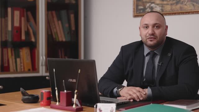 Видеовизитка / Юридическая компания смотреть онлайн