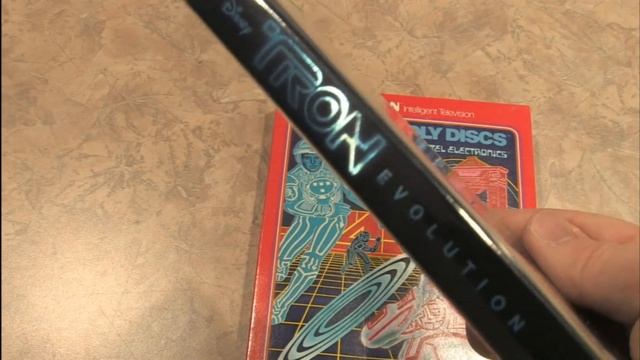 Classic Game Room - TRON EVOLUTION vs. TRON DEADLY DISCS packaging review смотреть онлайн