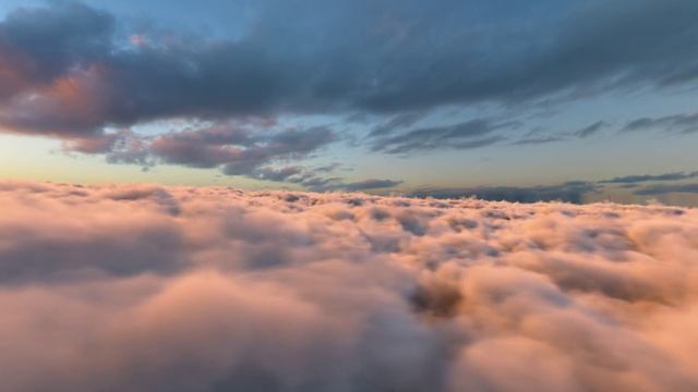 Полёт Над облаками На Закате. Бесплатный Видео Футаж. Бесконечный Бесшовный цикл Версия 01 смотреть онлайн