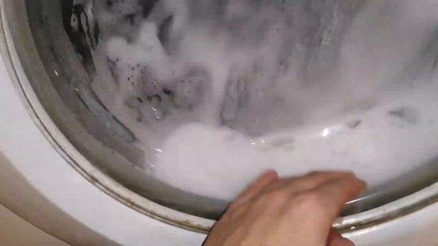 Стирка на Indesit: Спортивная обувь 30° 800 об/мин смотреть онлайн