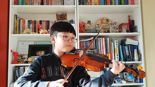 Concert at HOME - Bach Partita No.3 (Gavotte en Rondeau) смотреть онлайн