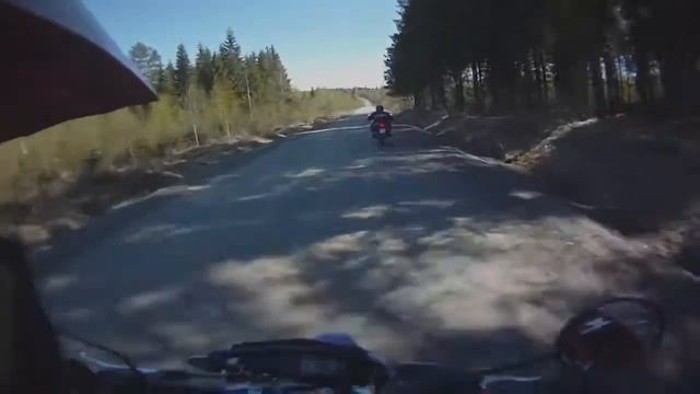 Yamaha WR125X & Honda Varadero 125 Chill Ride! смотреть онлайн