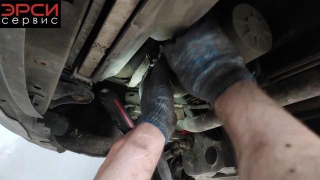 Ремонт дизельного двигателя на Jeep Grand Cherokee WK2.Часть 1 "От открытия капота до демонтажа" смотреть онлайн
