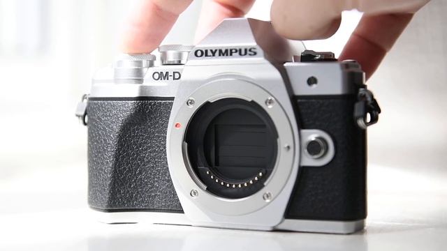 Olympus OM-D E-M10 Mark III Continuous Shooting - 5x slow-motion смотреть онлайн