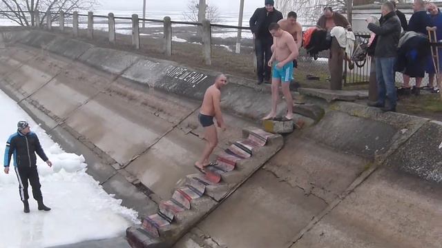 Копия видео Суворово, Крещение 2015г смотреть онлайн