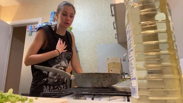 ЗАКУСКА ИЗ БЛИНОВ. ВКУСНО, ПРОСТО. ГОТОВИМ ИЗ ОСТАТКОВ ХОЛОДИЛЬНИКА смотреть онлайн