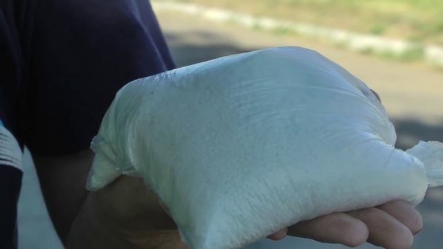 Убираем клевер с газона смотреть онлайн