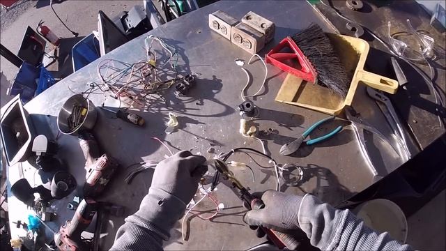 Scrap Run With Processing & More смотреть онлайн