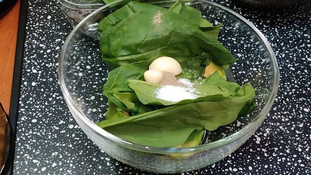 Зеленая паста с авокадо Green pasta with avocado смотреть онлайн