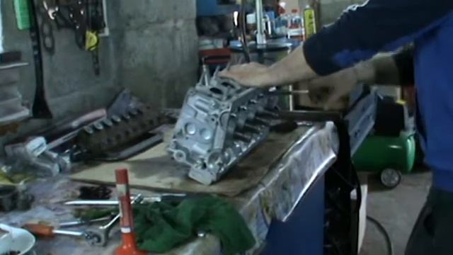 ЗАМЕНА ЦЕПИ ЗВЕЗДЫ РАСПРЕДВАЛОВ И САЛЬНИКИ ХУНДАЙ АКЦЕНТ смотреть онлайн