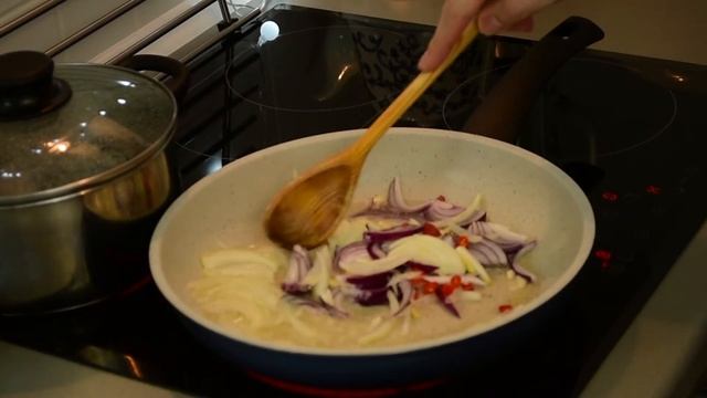 Курица в соусе терияки с овощами. смотреть онлайн