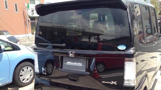 HONDA　新型N-BOX　Modulo　X　ブラック смотреть онлайн