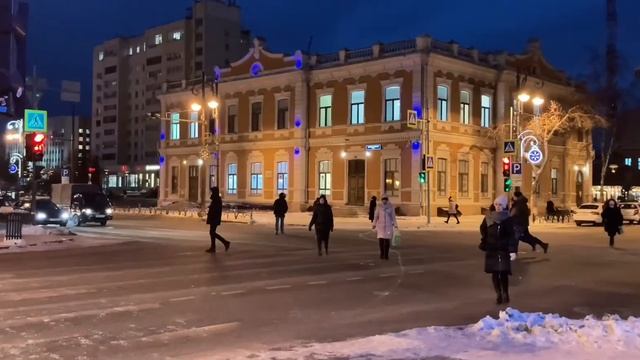 iPhone se 2020 cinematic: Tyumen city, Russia | Тюмень, прогулка по центру | в моменте смотреть онлайн