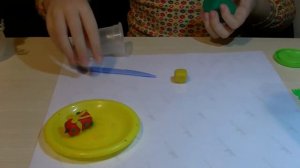 Лепка из светящегося пластилина.