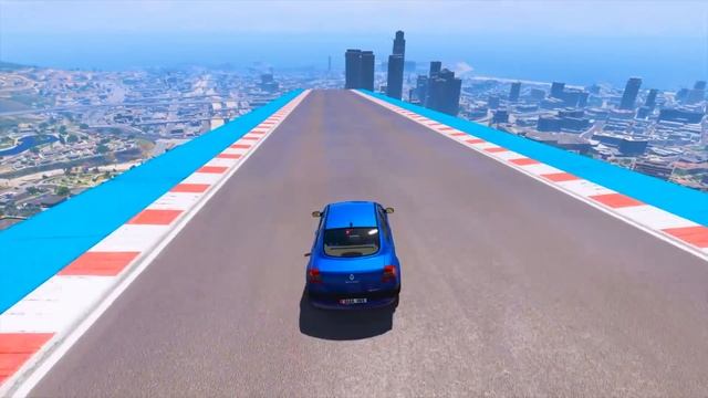 Renault Ailesi Arabalar Havuz Parkurunda - GTA 5 смотреть онлайн
