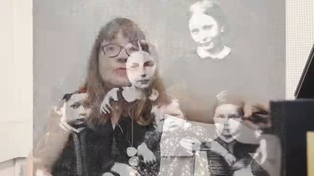 מיכל טל על קלרה שומאן смотреть онлайн