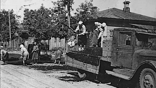 Прогулка в прошлое. Киров. Улица К.Маркса. смотреть онлайн