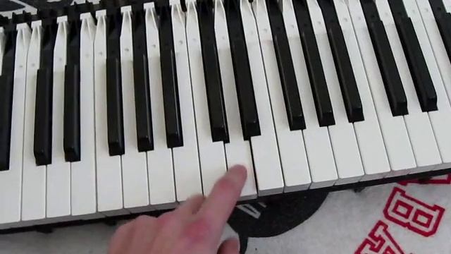 Yamaha S08 Key Repair (by Synthpro)