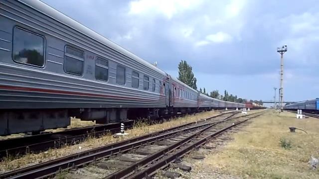 2ТЭ116-1500 с поездом №187 Москва-Феодосия. смотреть онлайн