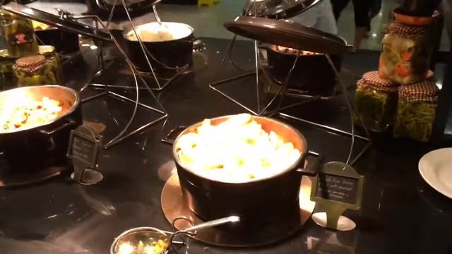 RIXOS SUNGATE/ DINNER MAIN RESTAURANT/ УЖИН смотреть онлайн