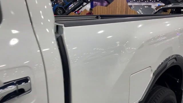 2023 Nissan Titan XD V8 - 400 HP Full Size Truck смотреть онлайн