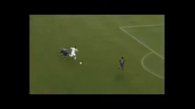 Великолепный сейв. Карлос Пуйоль, Barcelona-Lokomotiv. смотреть онлайн