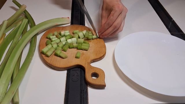 ?Красивый и вкуснейший пирог из Ревеня ✅️